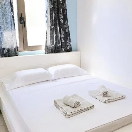 Azure With Sea View Drymades Apartment *
