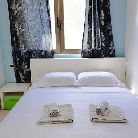 Apartment Azure With Sea View Drymades *