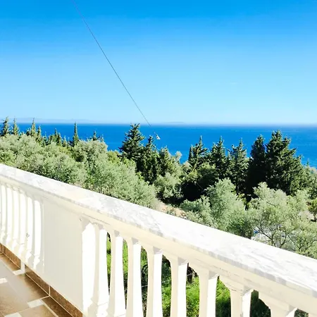 Apartment Azure With Sea View Drymades