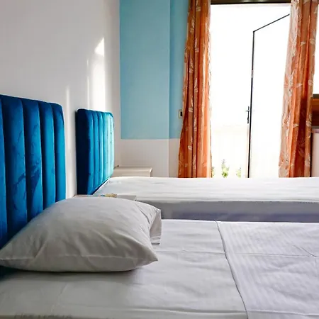 Apartment Azure With Sea View Drymades *