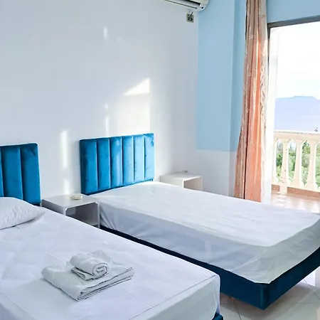 Apartment Azure With Sea View Drymades