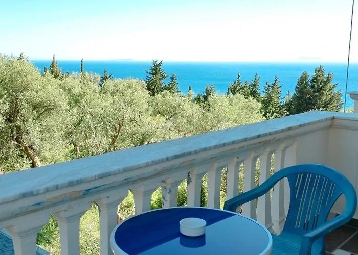 Azure With Sea View Drymades Apartamento *